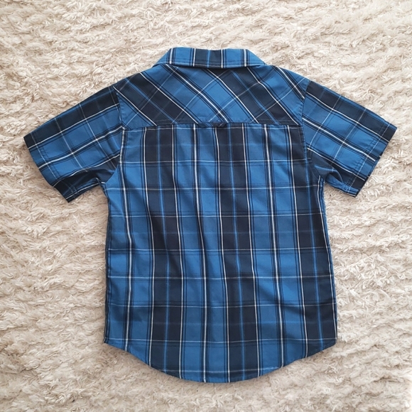 Boys Short Sleeve Plaid Button Down Shirt Size 7 - Picture 2 of 6